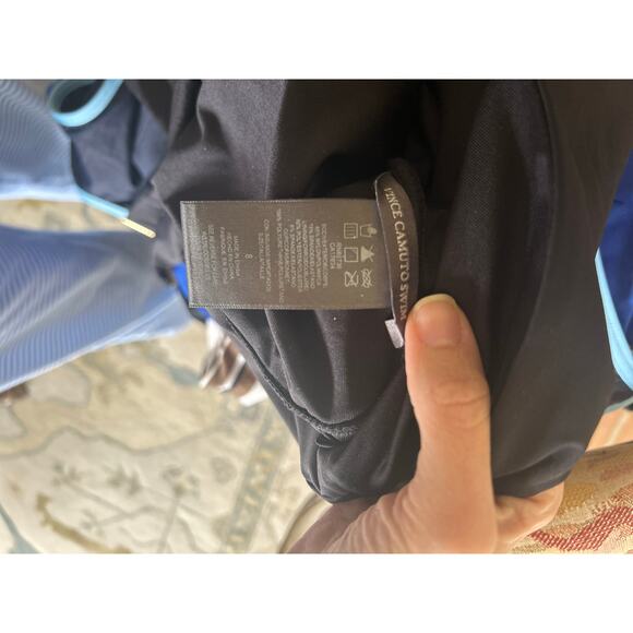 Vince Camuto Women's Side-Tie-Belt Plunge-Neck One-Piece Swimsuit black NWT Sz 8 - Picture 4 of 8